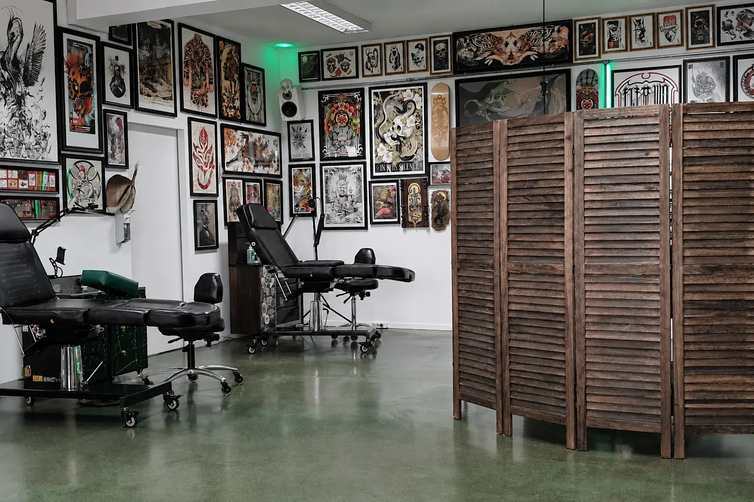 Breite Ansicht des Electric Bug Studios