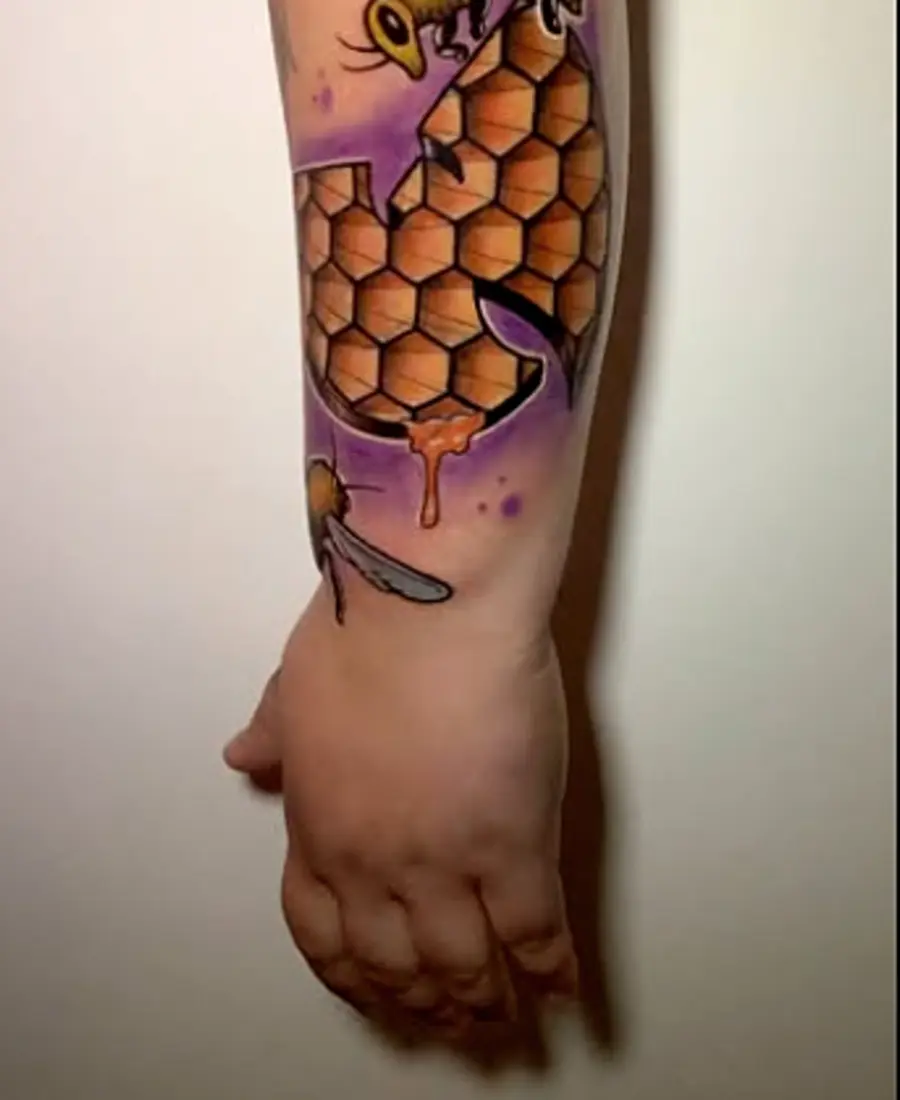 Farbiges Honig Tattoo
